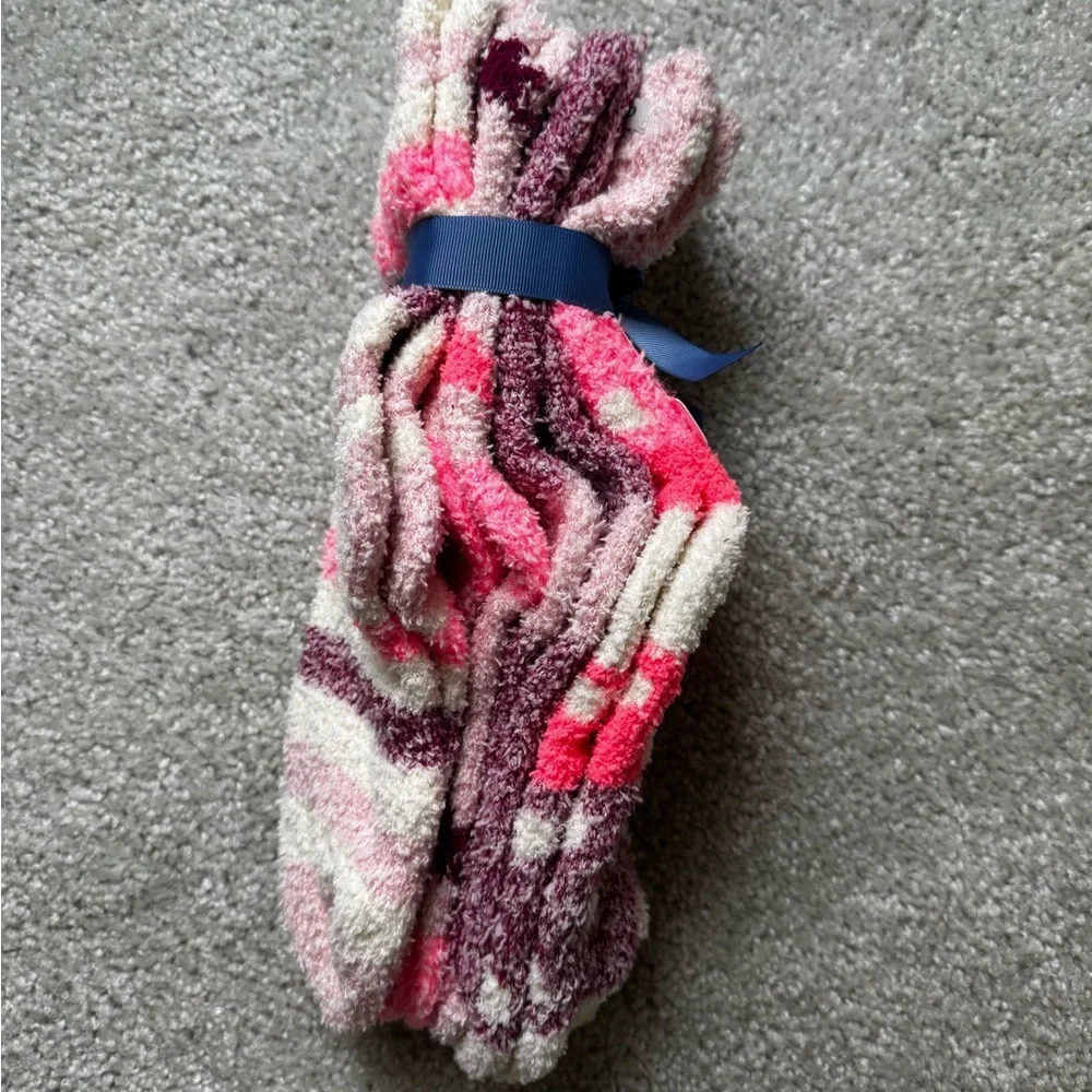 Life Is Good Pink, 4 Pair- Fuzzy Socks NWT
